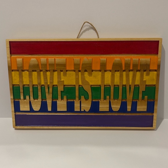Wooden embossed’Love is Love’ Rainbow Wall Art 🏳️‍🌈 - Picture 2 of 6